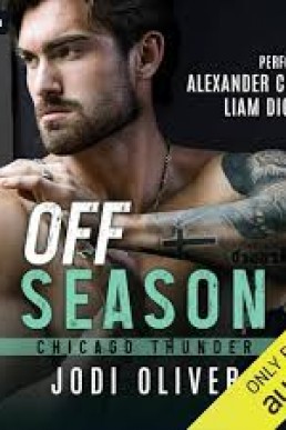 Off Season (Chicago Thunder #2)